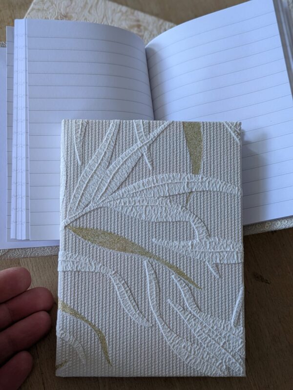 Ručne robený diár